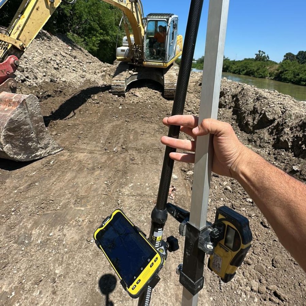 Movimento terra in precisione con tecnologia Trimble